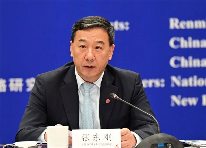 中國(guó)人民大學(xué)黨委書(shū)記、國(guó)家發(fā)展與戰(zhàn)略研究院理事長(zhǎng)張東剛作論壇開(kāi)幕致辭。主辦方供圖