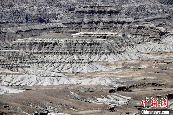 4月5日，西藏阿里札達土林?！±盍?攝