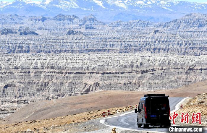 4月5日，西藏阿里札達土林?！±盍?攝
