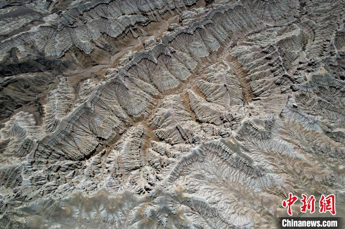 4月5日，西藏阿里札達土林。(無人機照片) 李林 攝