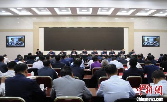  圖為青海省生態環境保護警示教育大會現場?！執砀！z 　　