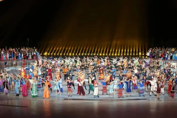 擁抱同心圓 天涯共此時——記第十二屆全國少數民族傳統體育運動會民族大聯歡活動