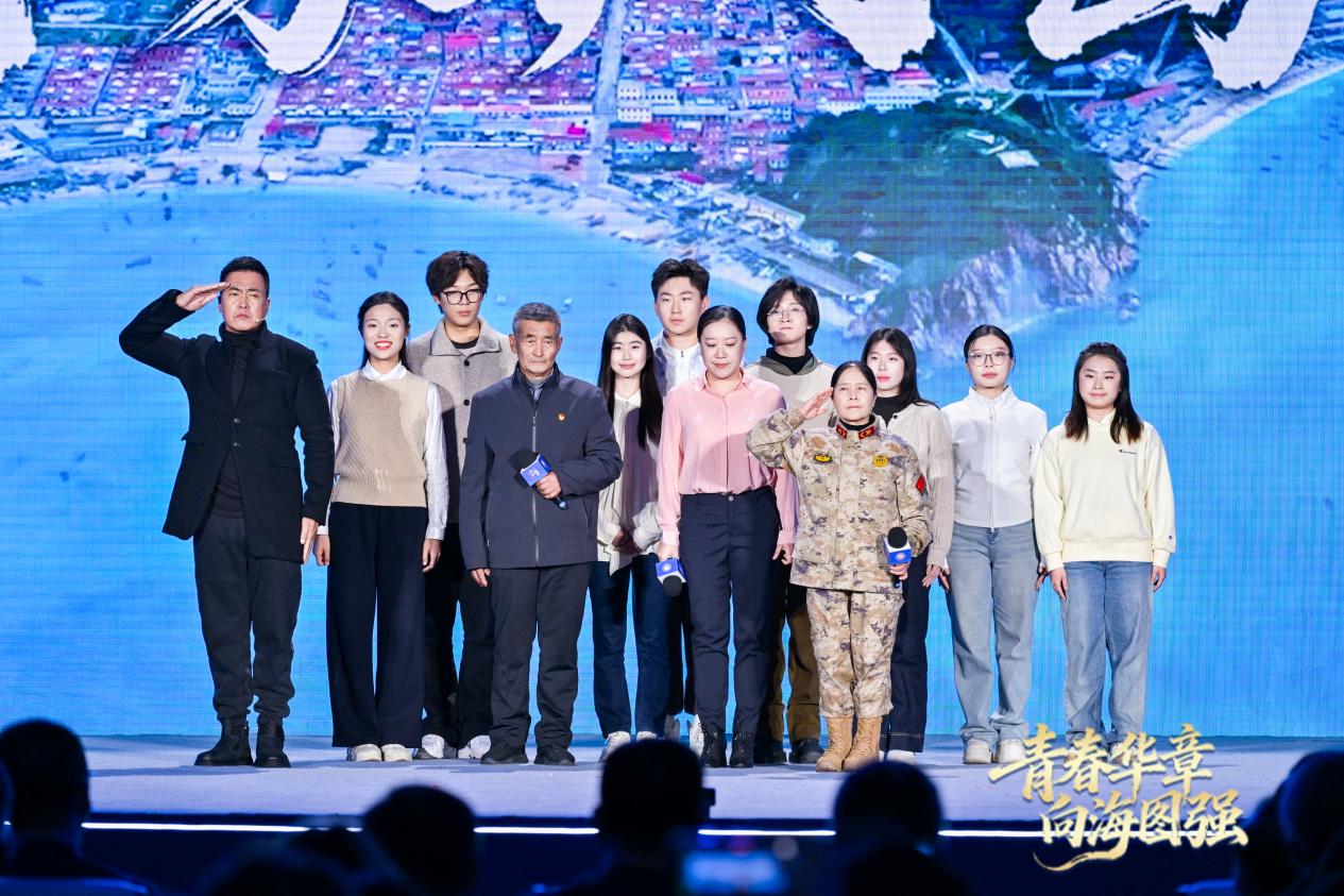 那志東、王仕花、王加輝、秦芳共同講述“平凡中的堅守”。主辦方供圖