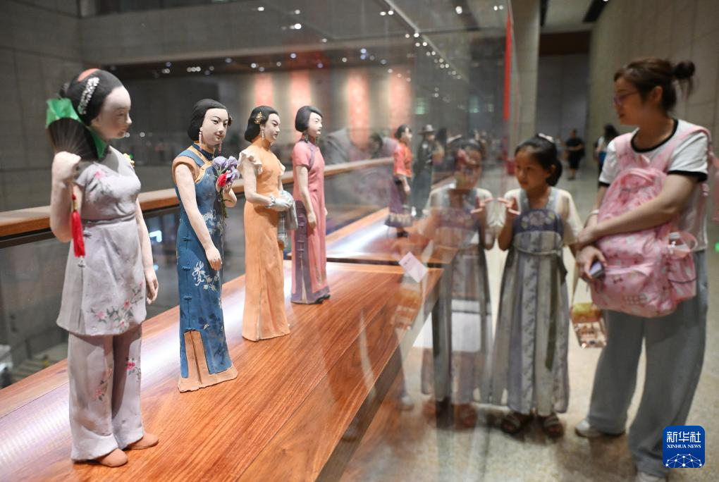 慶“立秋” 逛非遺